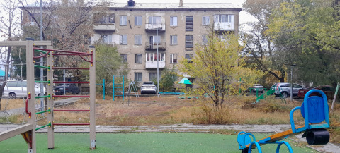 Двор улицы Первомайская, 1