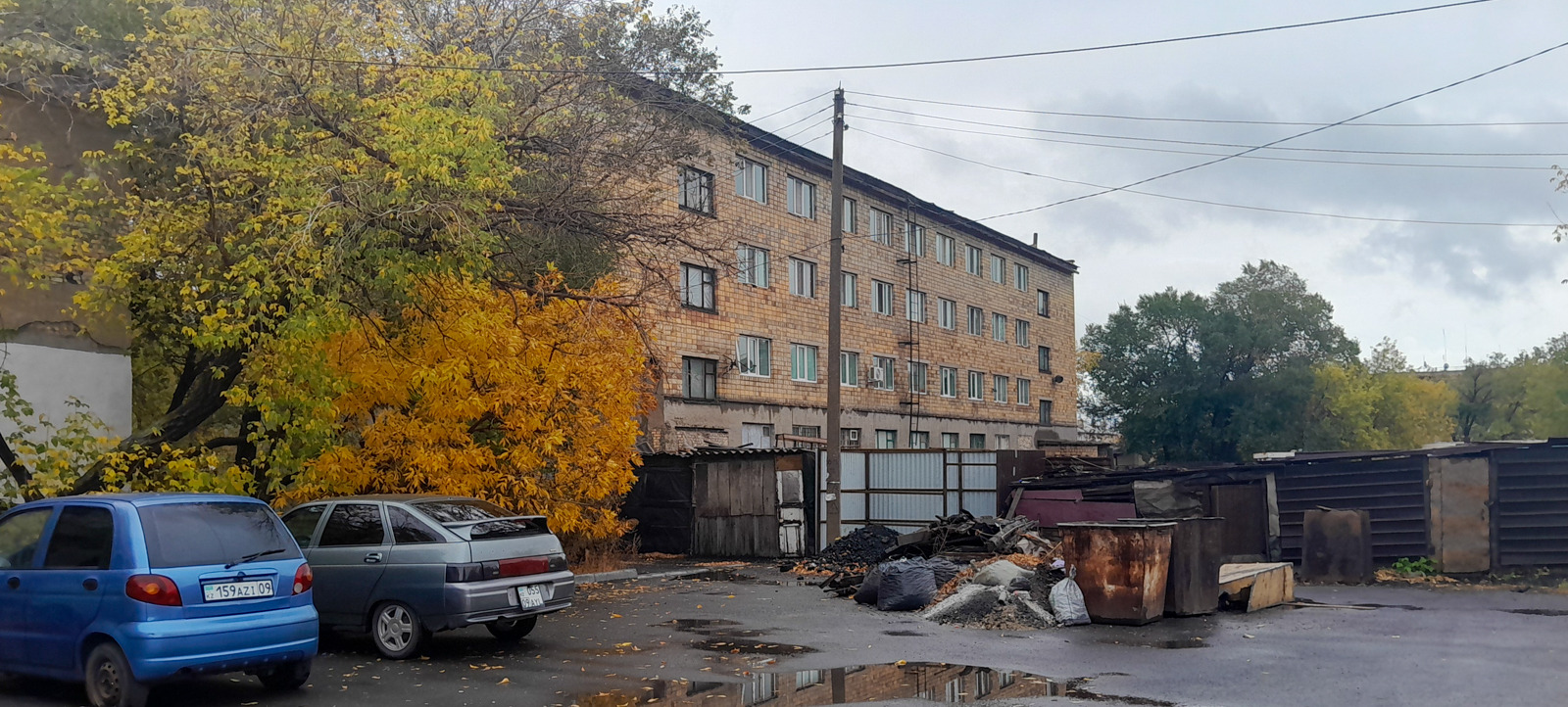Улица Кржижановского, 25