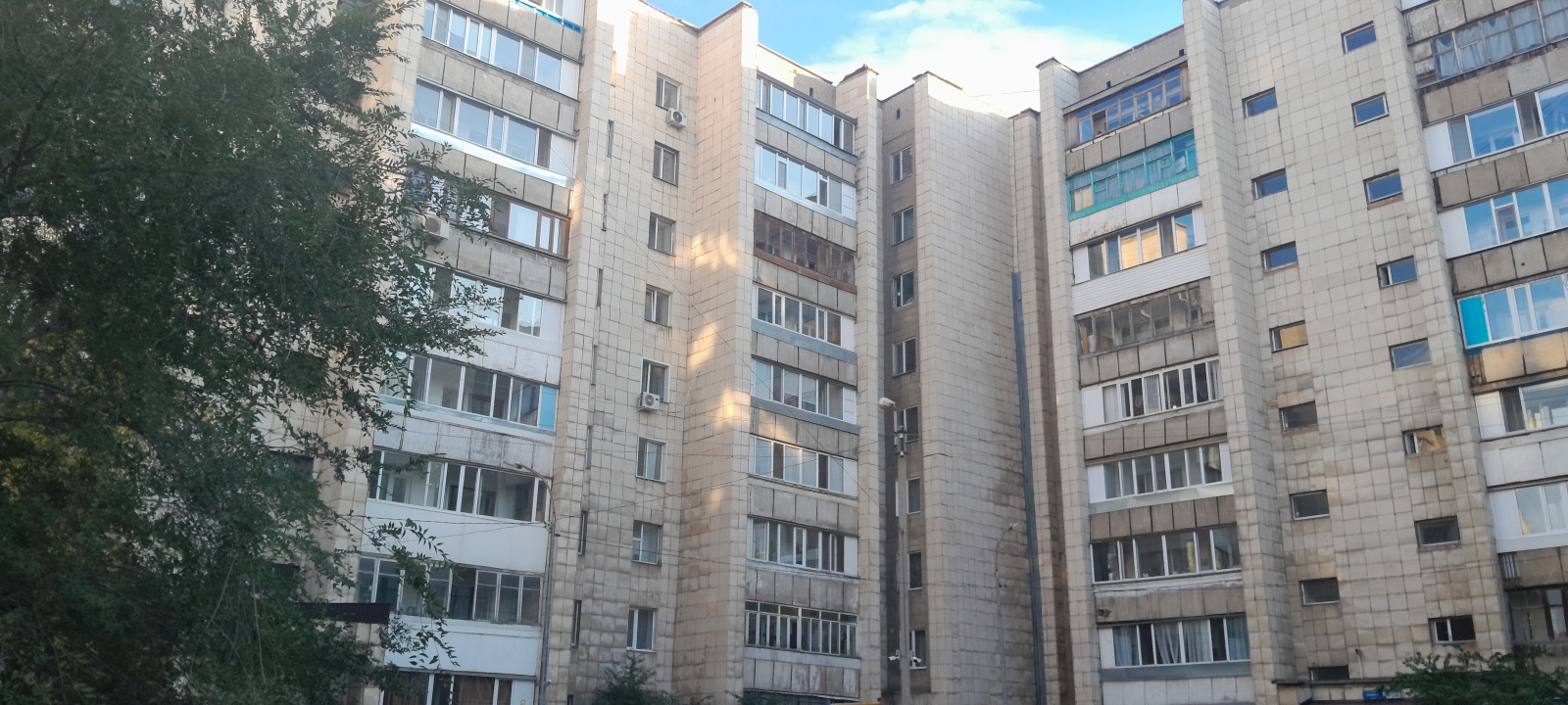 Двор Орбита-1, 30