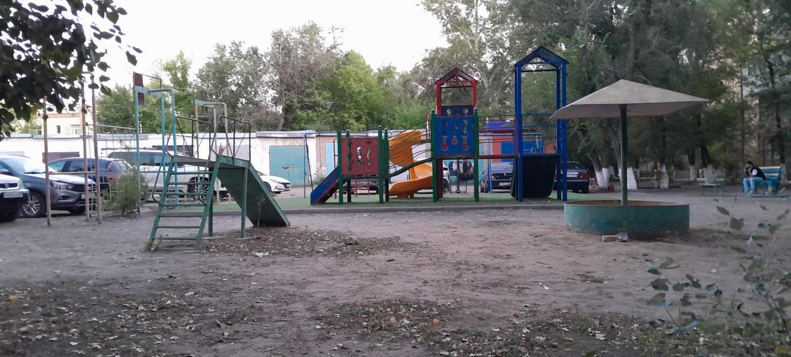 Детская площадка пр. Назарбаева, 65