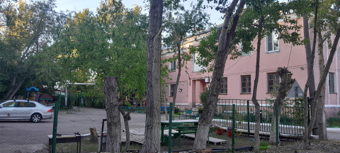 Двор Жамбыла, 107