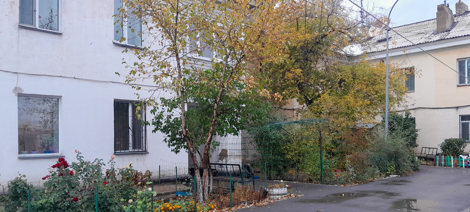 Детская площадка Бауыржана Момышулы, 26